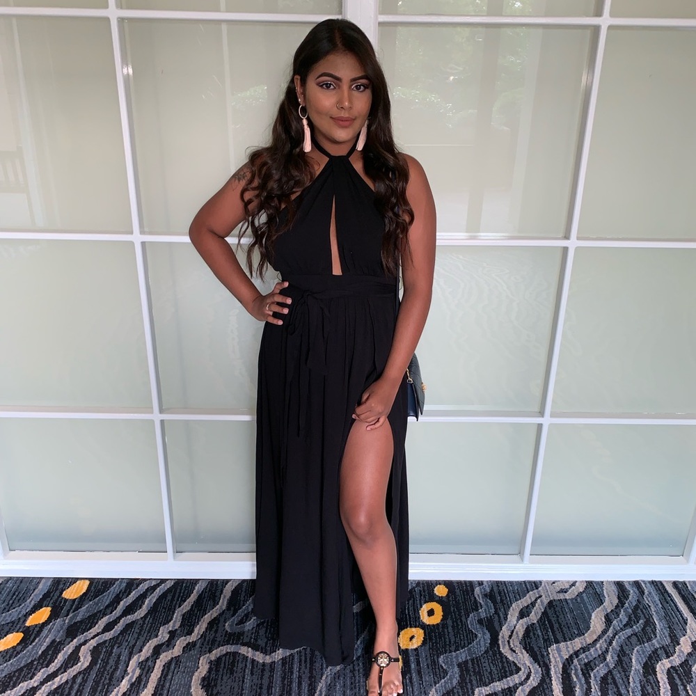 FOREVER21 BLACK MAXI DRESS WORN ONCE